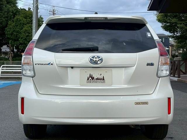 TOYOTA PRIUS Alpha 2018