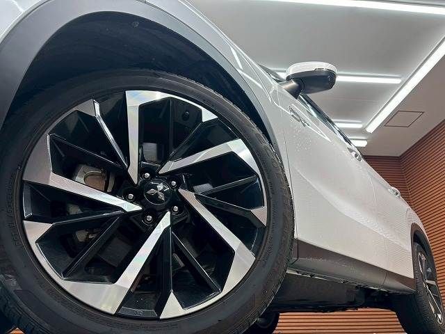 MITSUBISHI OUTLANDER PHEV 2023