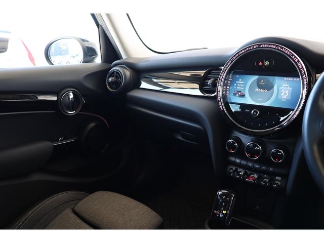 BMW MINI COOPER D 5DOOR 2021