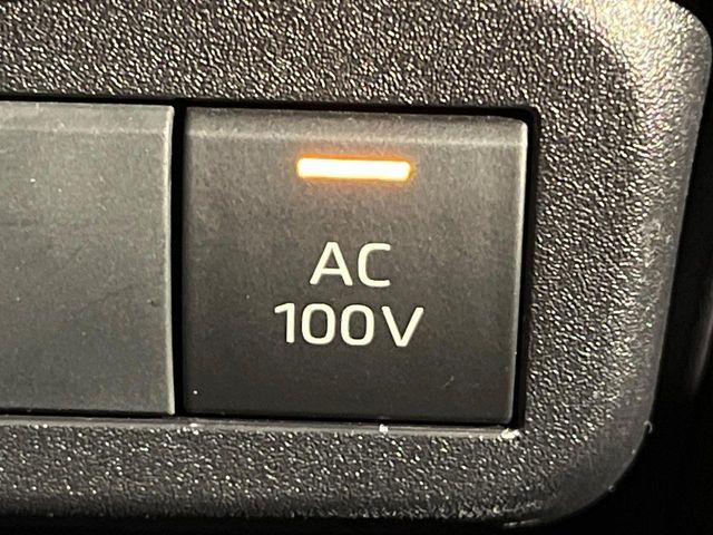 TOYOTA SIENTA HYBRID 2023