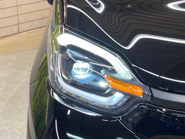 TOYOTA SIENTA HYBRID 2023