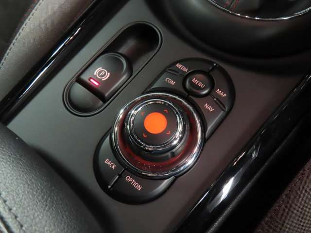 BMW MINI CLUBMAN 2020