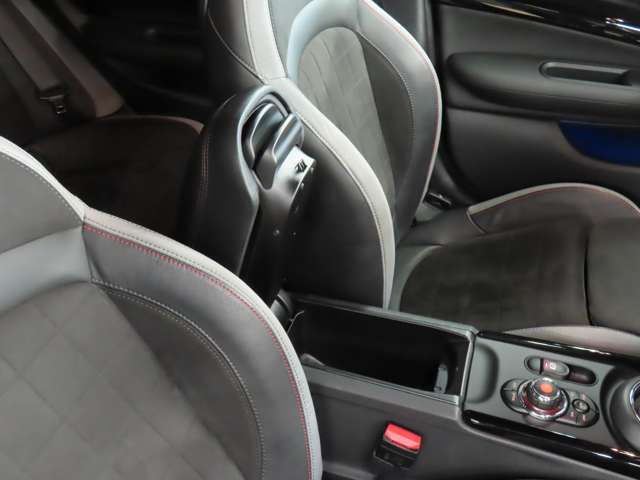 BMW MINI CLUBMAN 2020