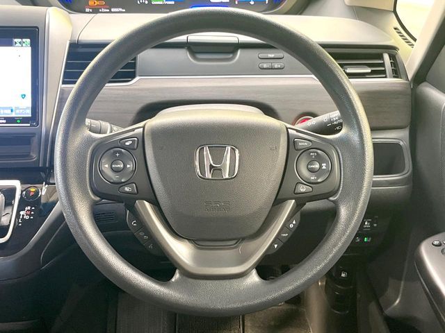HONDA FREED HYBRID 2022