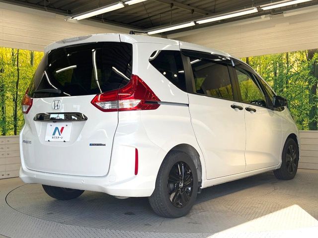 HONDA FREED HYBRID 2022