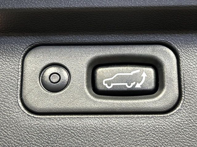 MITSUBISHI DELICA D:5 4WD 2024