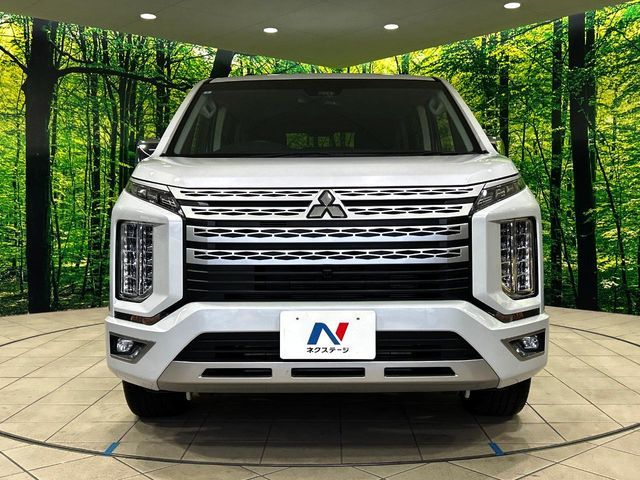 MITSUBISHI DELICA D:5 4WD 2024