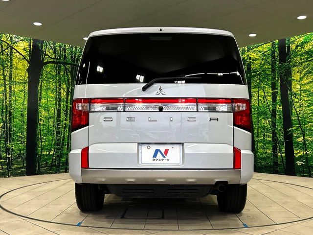 MITSUBISHI DELICA D:5 4WD 2024