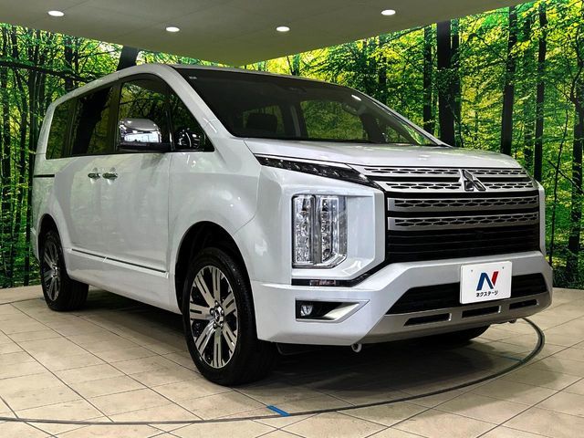 MITSUBISHI DELICA D:5 4WD 2024