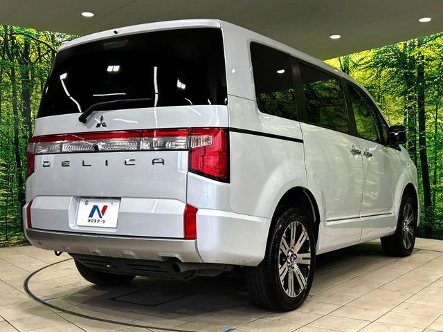 MITSUBISHI DELICA D:5 4WD 2024