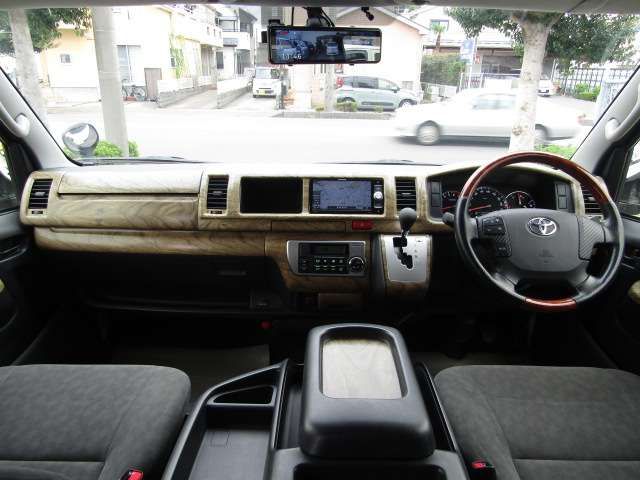 TOYOTA HIACE wagon 2016