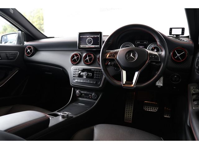 MERCEDES BENZ MERCEDES BENZ A class 2015