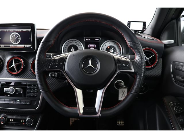 MERCEDES BENZ MERCEDES BENZ A class 2015