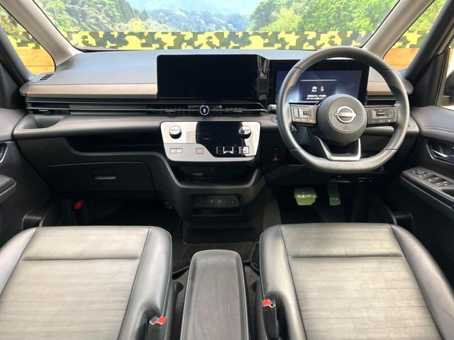 NISSAN SERENA  WG 2024