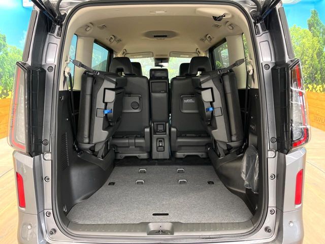 NISSAN SERENA  WG 2024