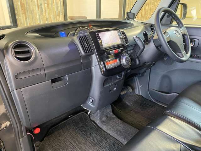 DAIHATSU TANTO CUSTOM 2013