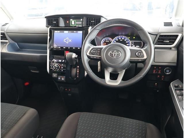 TOYOTA ROOMY 2020