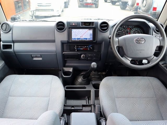 TOYOTA LANDCRUISER PICKUP 2014