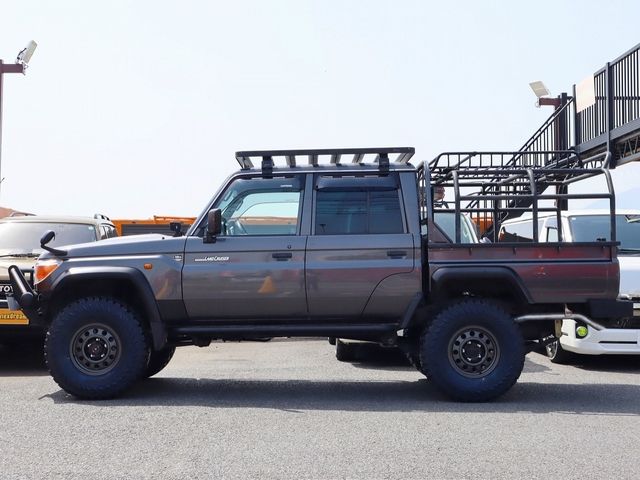 TOYOTA LANDCRUISER PICKUP 2014