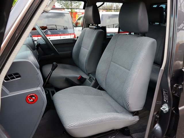 TOYOTA LANDCRUISER PICKUP 2014