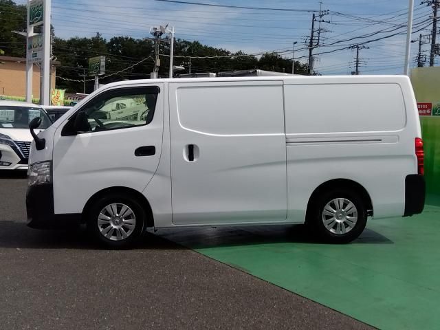 NISSAN NV350 CARAVAN 2019