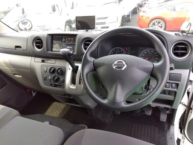 NISSAN NV350 CARAVAN 2019