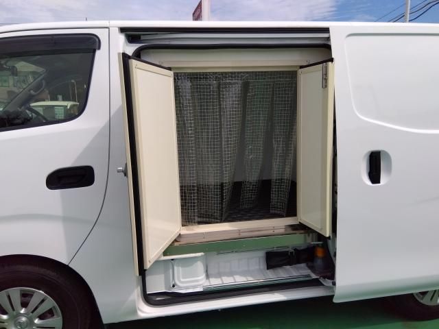 NISSAN NV350 CARAVAN 2019