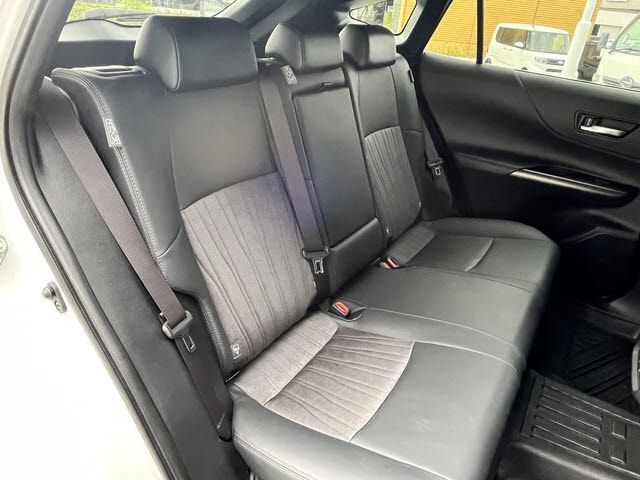 TOYOTA HARRIER HYBRID 2023