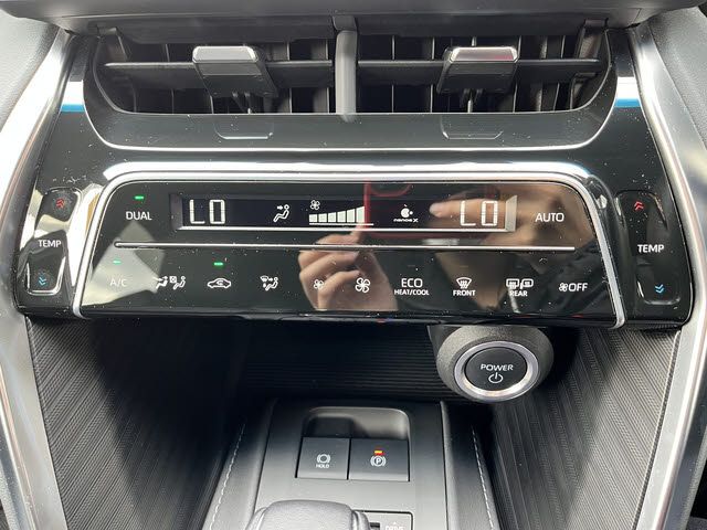 TOYOTA HARRIER HYBRID 2023