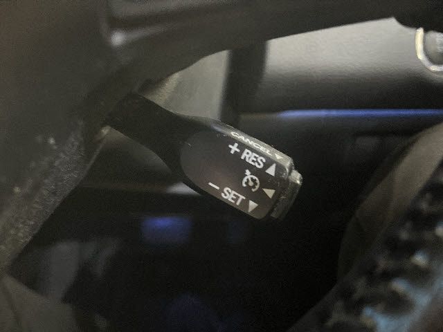 TOYOTA HARRIER 2WD 2015