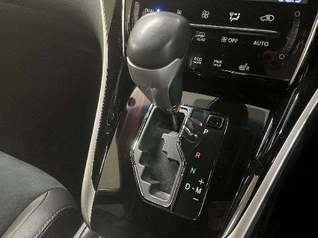 TOYOTA HARRIER 2WD 2015