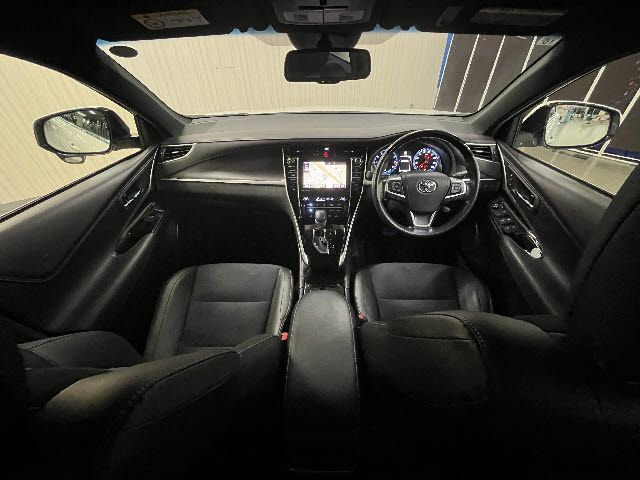 TOYOTA HARRIER 2WD 2015