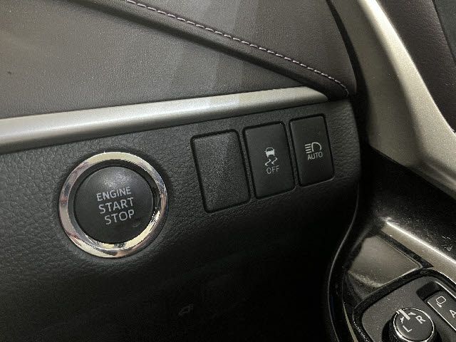 TOYOTA HARRIER 2WD 2015