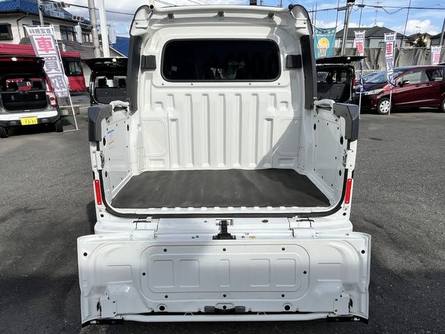 DAIHATSU HIJET deckvan 2018