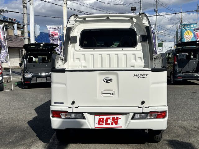 DAIHATSU HIJET deckvan 2018