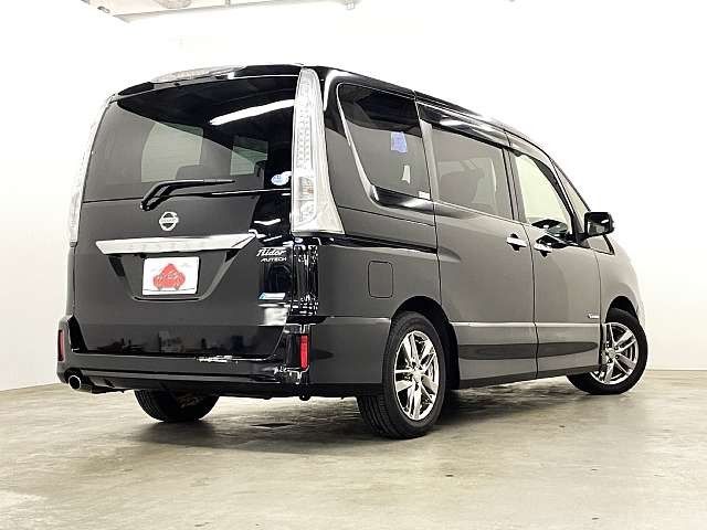 NISSAN SERENA  S-HYBRID 2013