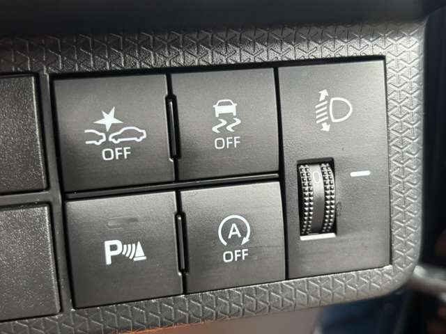 DAIHATSU TANTO 4WD 2023