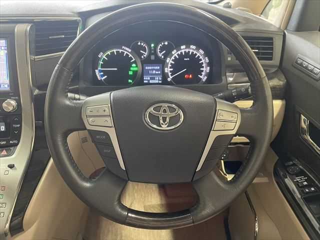 TOYOTA VELLFIRE  HYBRID 4WD 2013