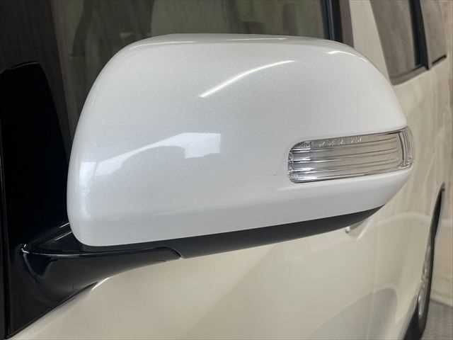 TOYOTA VELLFIRE  HYBRID 4WD 2013