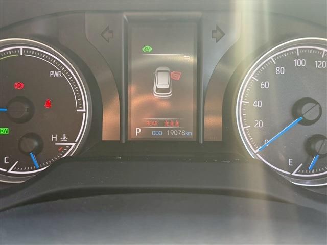 TOYOTA HARRIER HYBRID 2022