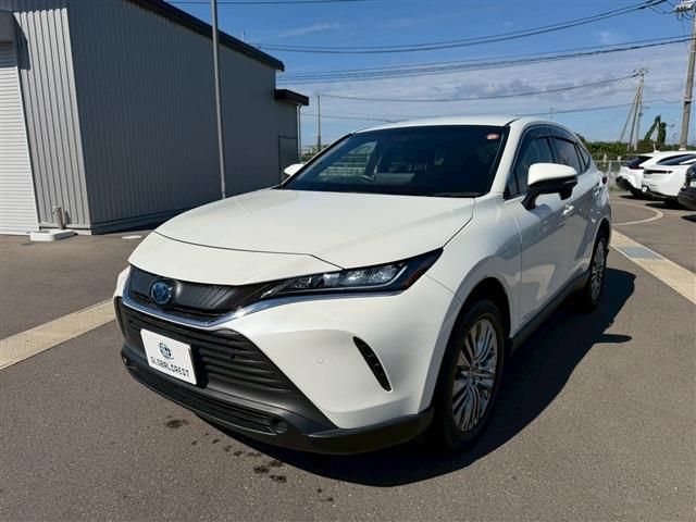 TOYOTA HARRIER HYBRID 2022