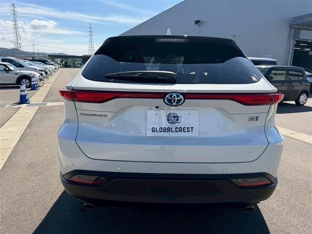 TOYOTA HARRIER HYBRID 2022