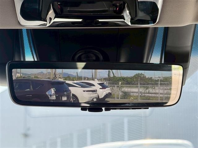 TOYOTA HARRIER HYBRID 2022