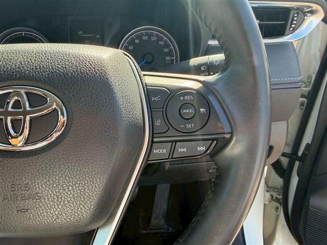 TOYOTA HARRIER HYBRID 2022