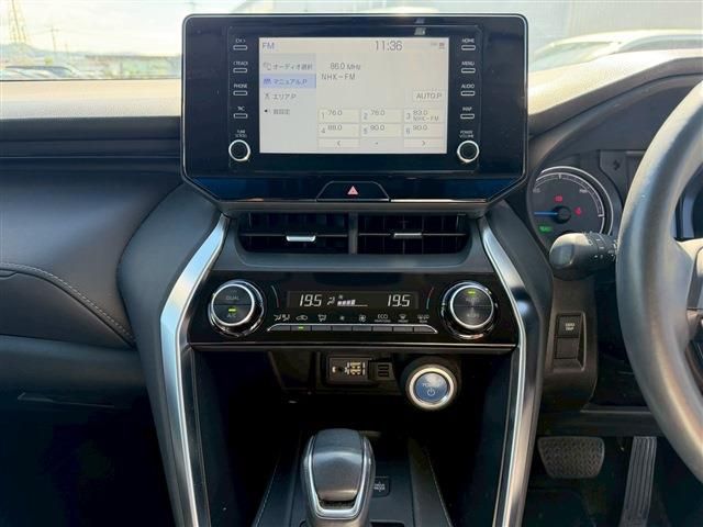 TOYOTA HARRIER HYBRID 2022