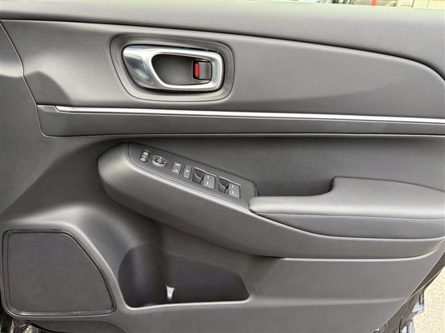 HONDA VEZEL e:HEV 2025