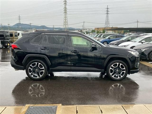 TOYOTA RAV4 2WD 2022