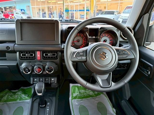 SUZUKI JIMNY SIERRA 2025