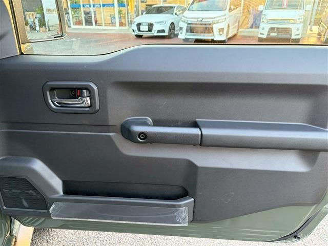 SUZUKI JIMNY SIERRA 2025