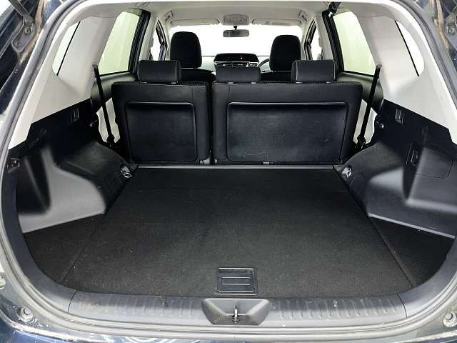 TOYOTA PRIUS Alpha 2016